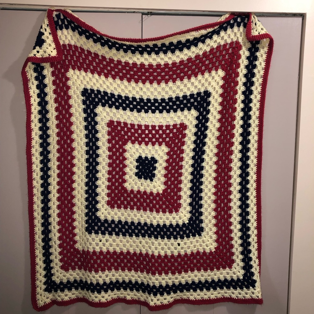 Beautiful Patriotic Hand Made Crochet Afghan Throw Red White Blue Apprx 56 x 114